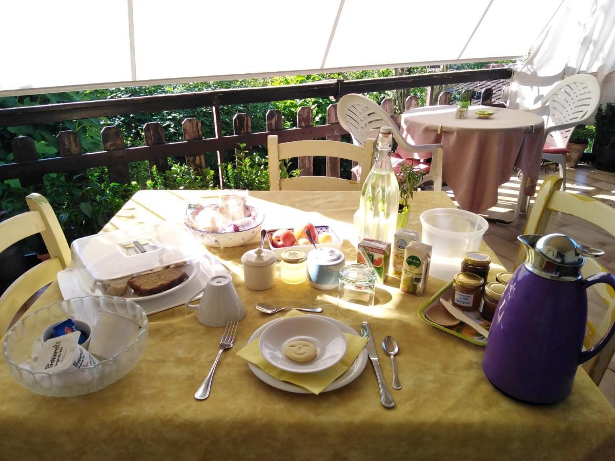 Casa Irene Bed & Breakfast Тори ди Куартезоло Екстериор снимка